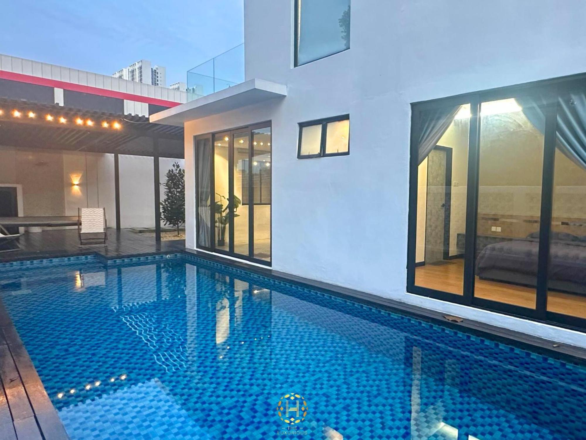 Villa The Luxurious 27, Johor Bahru Exterior foto